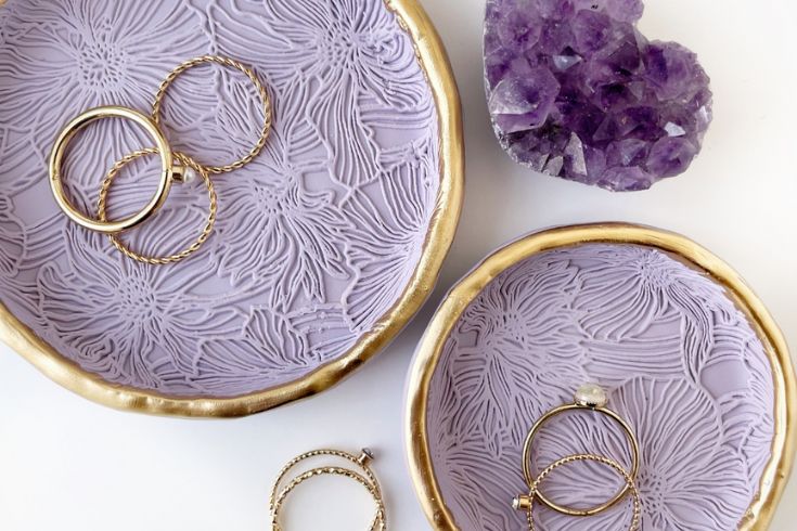 Purple ring dishes and crystals