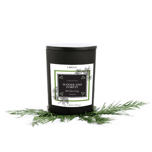 Lodge organic fall-scented candle with greenery