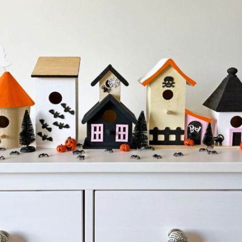 Halloween DIY spooky village using bird house