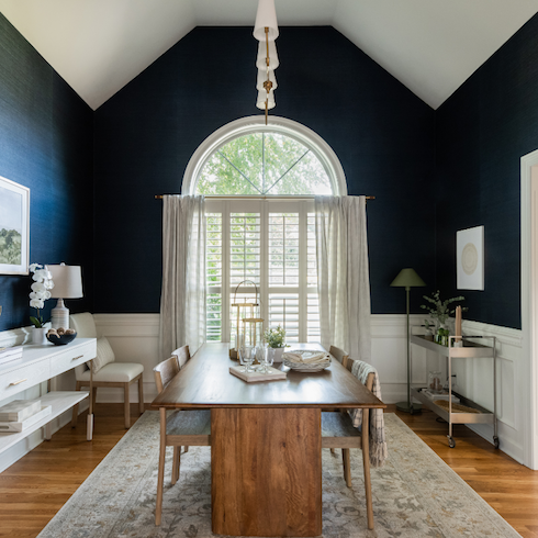 Blue and white dining room