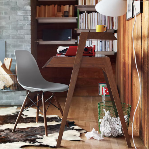 Eames Molded Plastic Side Chair - designer chair style