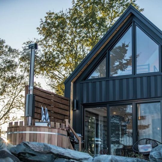 Hgtvfeature Airbnbtinyhomes ?width=540