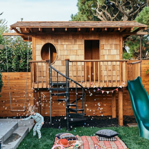 Backyard playhouse - backyard wellness trends