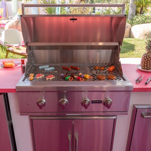 The outdoor cooking area with Barbie BBQ