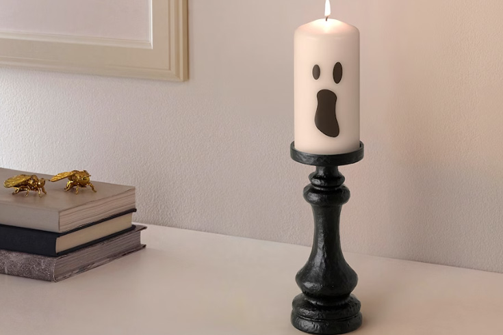 Ghost pillar candle