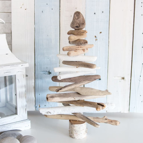 Canadian holiday decorations - A tabletop holiday tree decoration made out of repurposed driftwood
