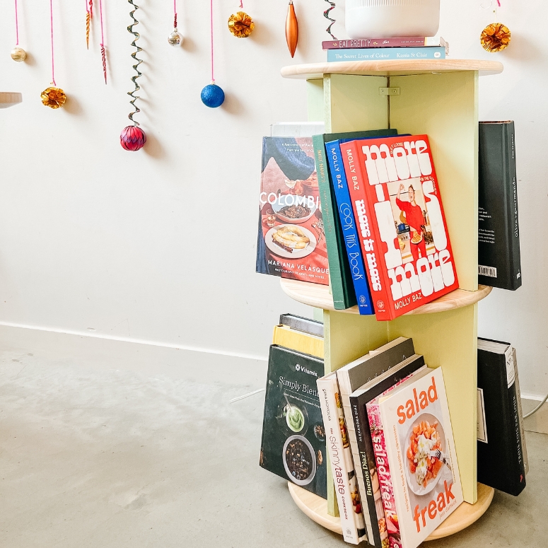 Transform the IKEA Lazy Susan Into a Stylish Book Organizer