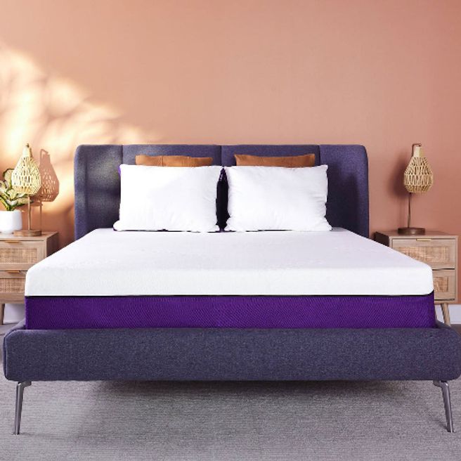 The 10 Best Mattress Brands Available in Canada for All Budgets