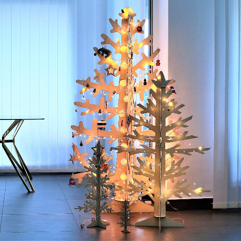 Wooden Christmas trees: A wooden 3D artificial Christmas tree