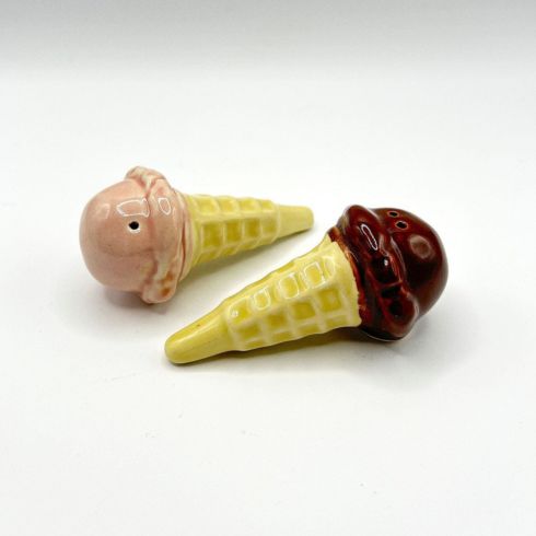 Kitschy ice cream shaped salt and pepper shakers.