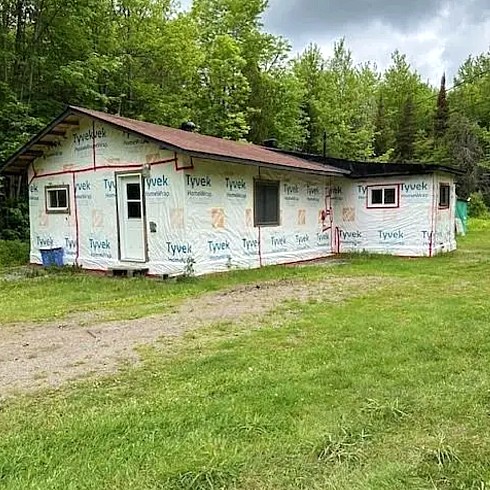 abandoned property in North Bay, ON